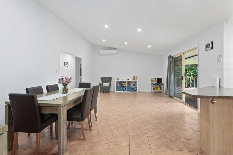 Photo - 1/24 Ardisia Court, Burleigh Heads QLD 4220 - Image 3