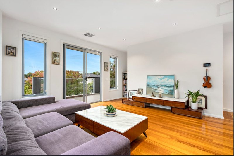 Photo - 1/24 Ascot Street, Doncaster East VIC 3109 - Image 5