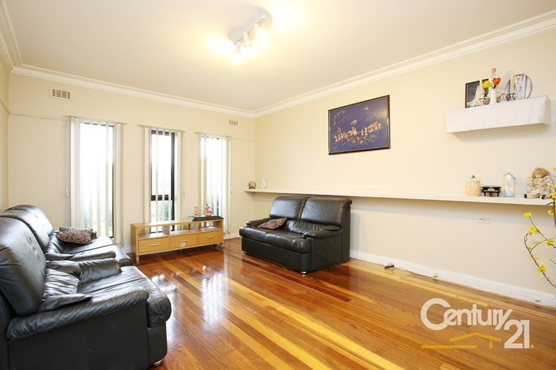 Photo - 124 Athol Road, Springvale South VIC 3172 - Image 3