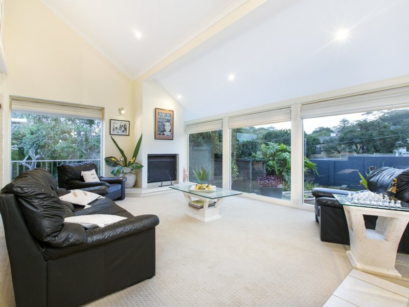 Photo - 124 Barrenjoey Rd , Mona Vale NSW 2103 - Image 5