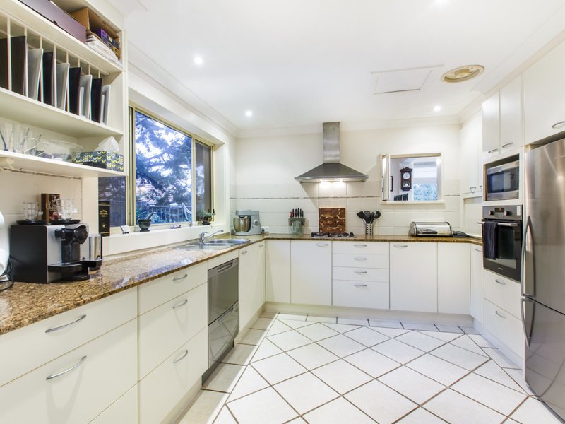 Photo - 124 Barrenjoey Rd , Mona Vale NSW 2103 - Image 7