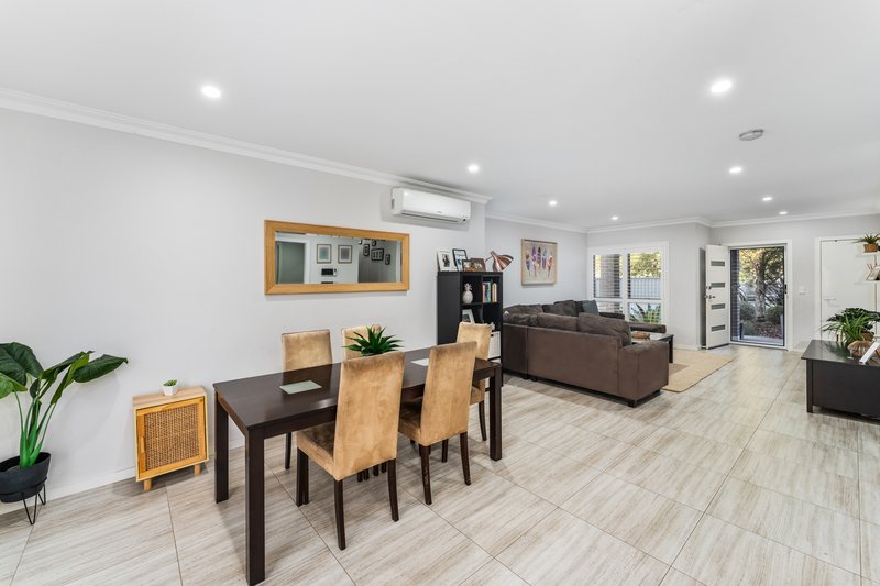 Photo - 1/24 Boomerang Street, Helensburgh NSW 2508 - Image 6