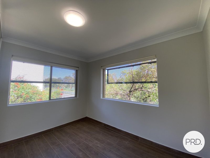 Photo - 12/4 Bourke Street, Liverpool NSW 2170 - Image 3