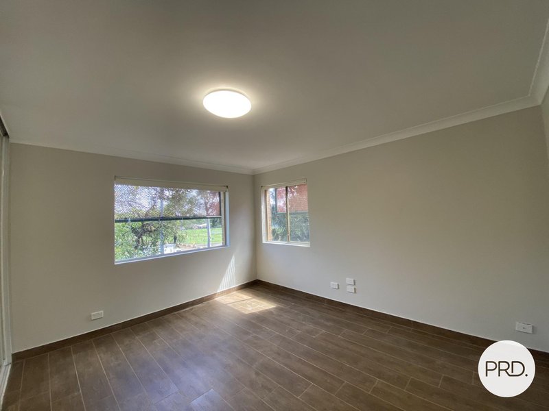 Photo - 12/4 Bourke Street, Liverpool NSW 2170 - Image 5