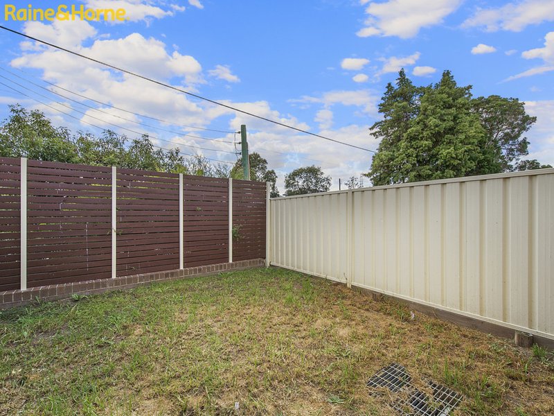 Photo - 1/24 Brisbane Street, Oxley Park NSW 2760 - Image 7