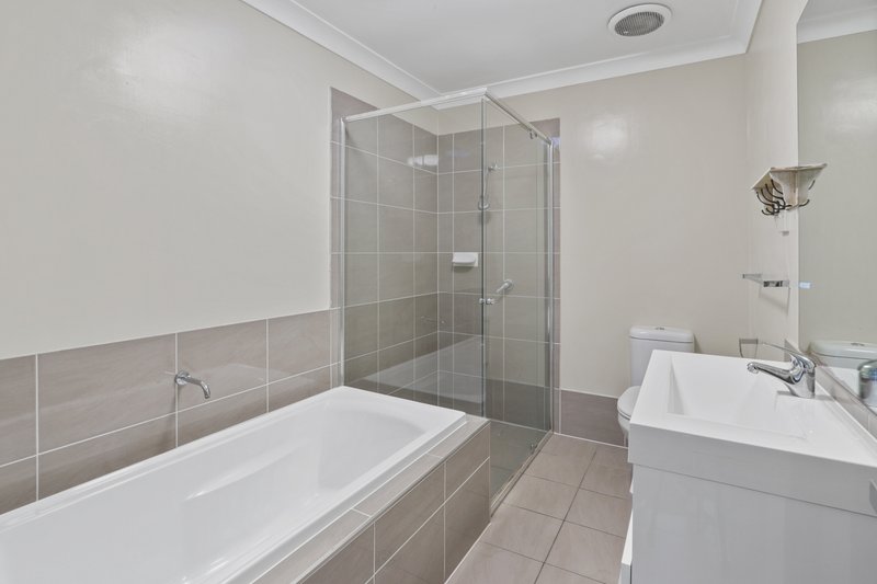 Photo - 1/24 Brunswick Heads Crescent, Hoxton Park NSW 2171 - Image 10