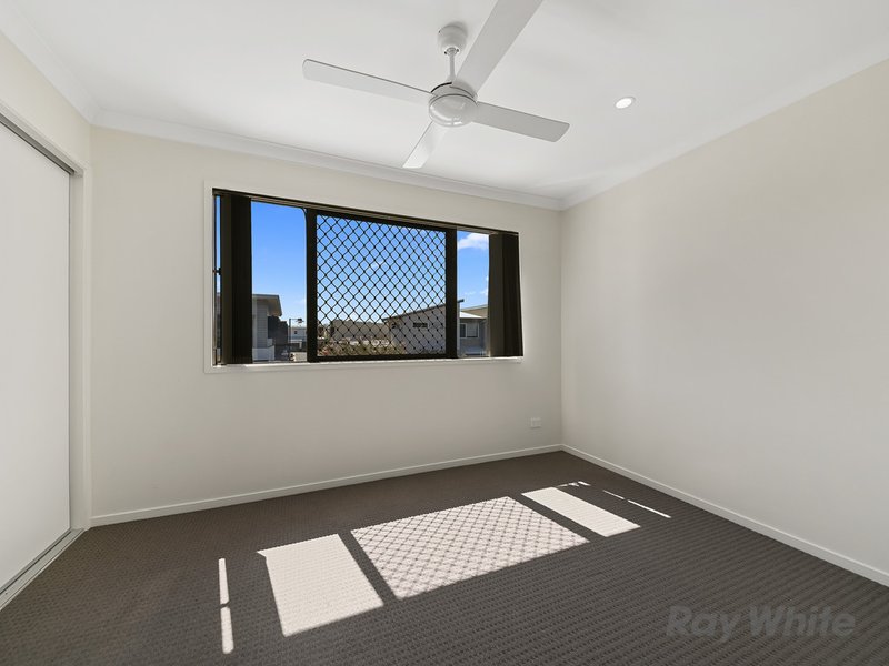 Photo - 124 Carselgrove Avenue, Fitzgibbon QLD 4018 - Image 2