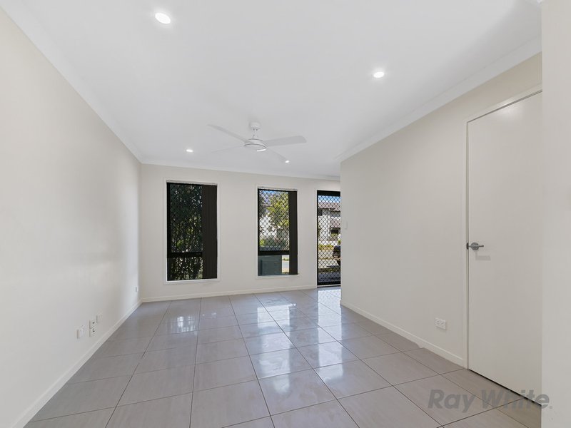 Photo - 124 Carselgrove Avenue, Fitzgibbon QLD 4018 - Image 6