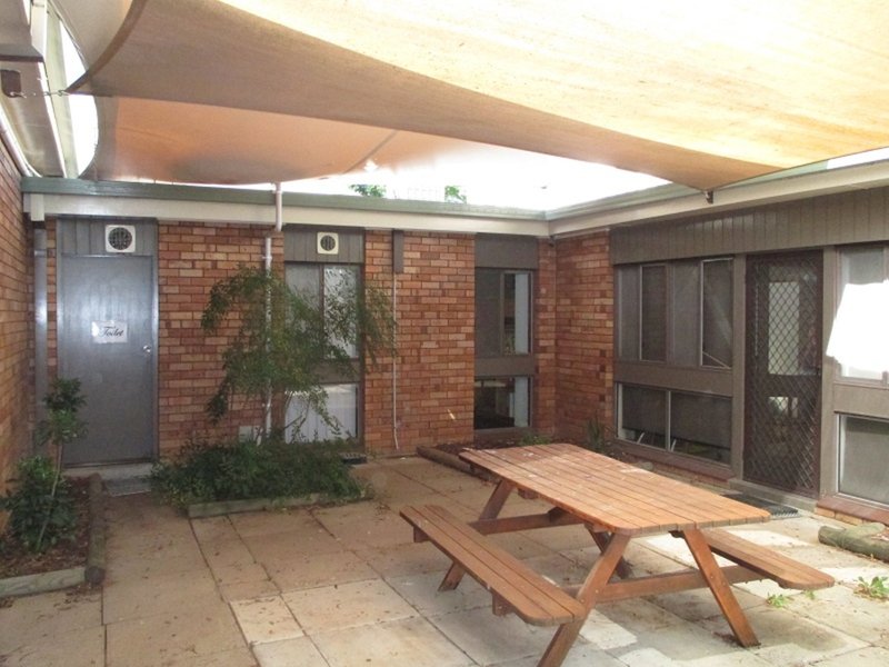 Photo - 124 Carthage St , Tamworth NSW 2340 - Image 3