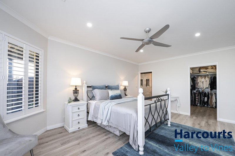 Photo - 124 Charlottes Vista, Ellenbrook WA 6069 - Image 7