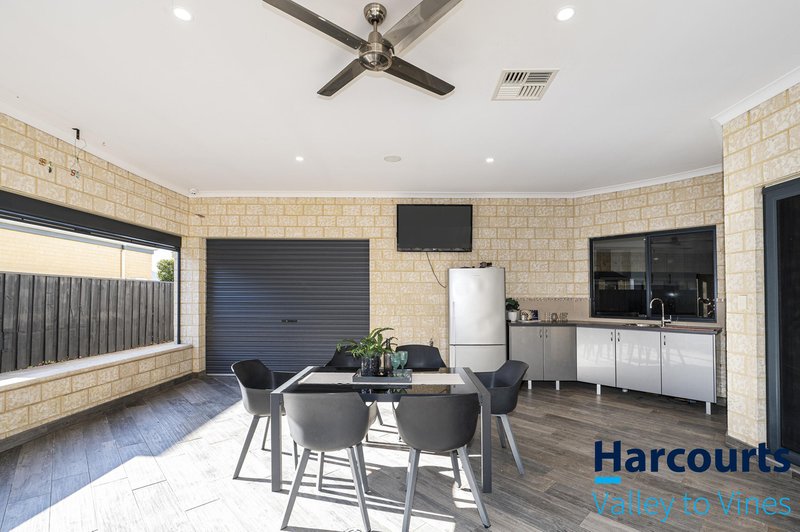 Photo - 124 Charlottes Vista, Ellenbrook WA 6069 - Image 22
