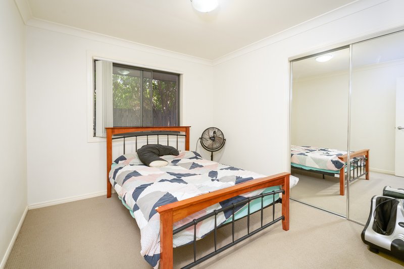 Photo - 1/24 Christine Street, North Booval QLD 4304 - Image 9