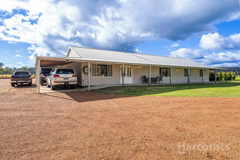 Photo - 124 Clifton Road, Yarloop WA 6218 - Image 3