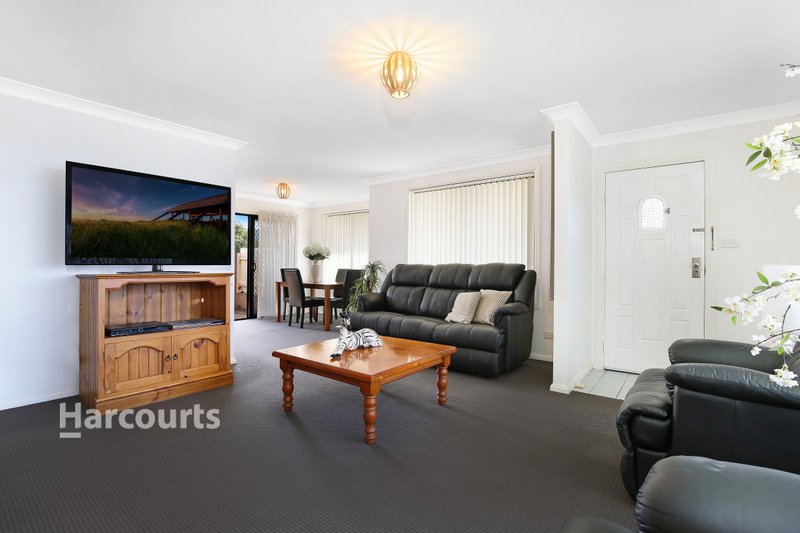 Photo - 1/24 Coolabah Road, Dapto NSW 2530 - Image 1