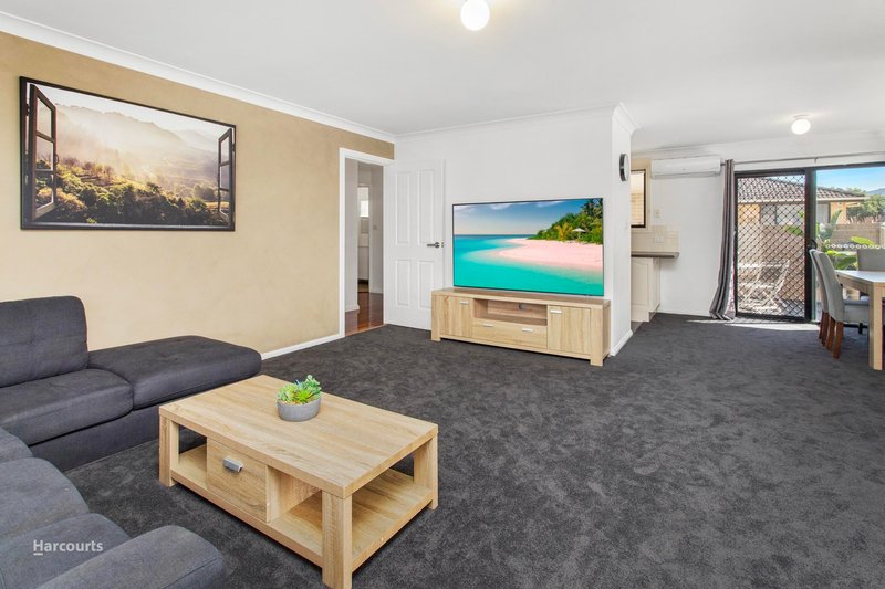 Photo - 1/24 Coolabah Road, Dapto NSW 2530 - Image 5