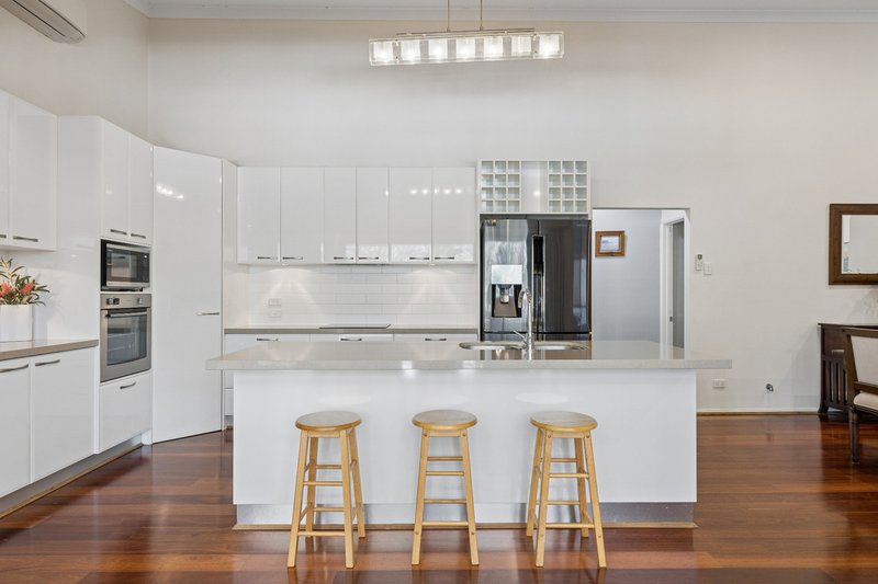 Photo - 124 Corvus Drive, Cashmere QLD 4500 - Image 15