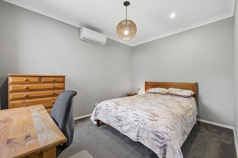 Photo - 124 Corvus Drive, Cashmere QLD 4500 - Image 25