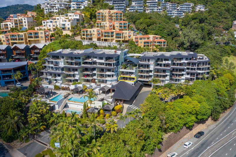 Photo - 12/4 Golden Orchid Drive, Airlie Beach QLD 4802 - Image 18