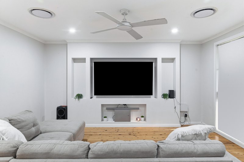 Photo - 124 Greenbank Drive, Werrington Downs NSW 2747 - Image 3