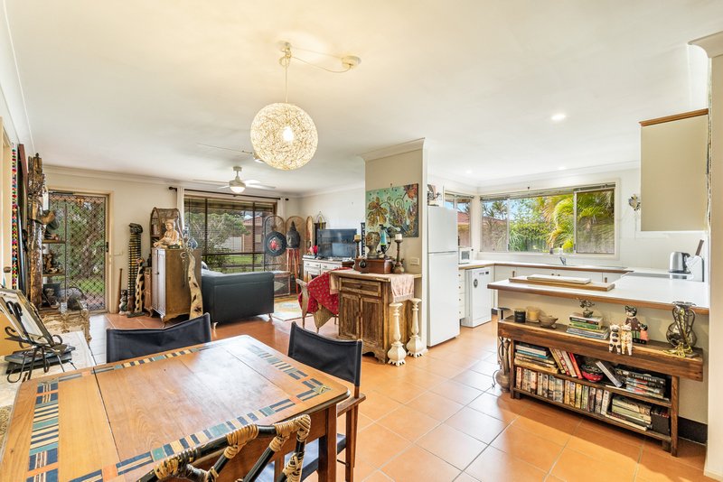 Photo - 1/24 Heron Court, Yamba NSW 2464 - Image 3