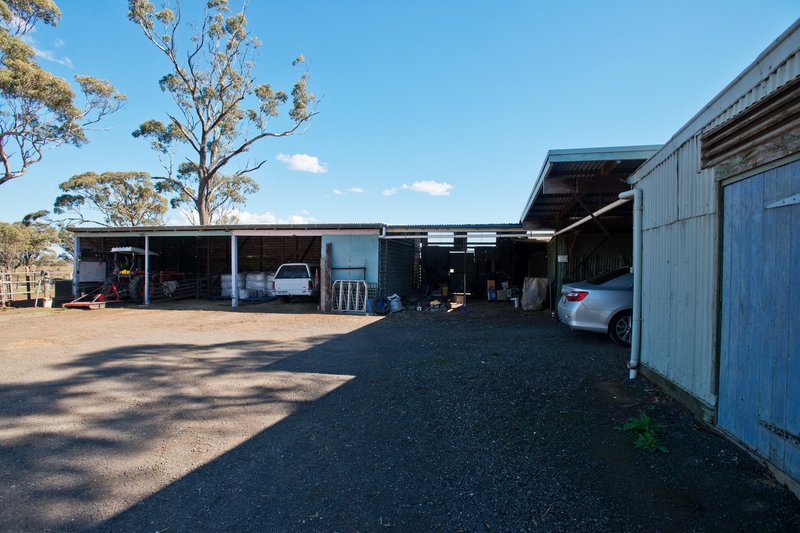 Photo - 124 Hopetoun Park Road, Hopetoun Park VIC 3340 - Image 6