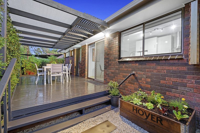 Photo - 1/24 James Street, Strathdale VIC 3550 - Image 11