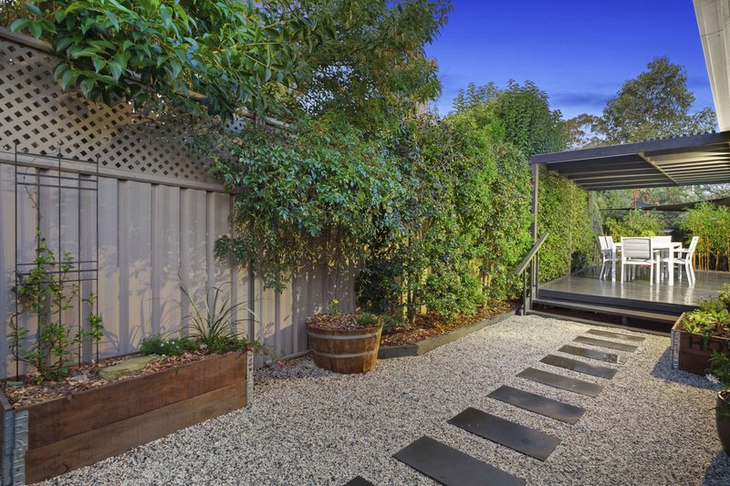 Photo - 1/24 James Street, Strathdale VIC 3550 - Image 13