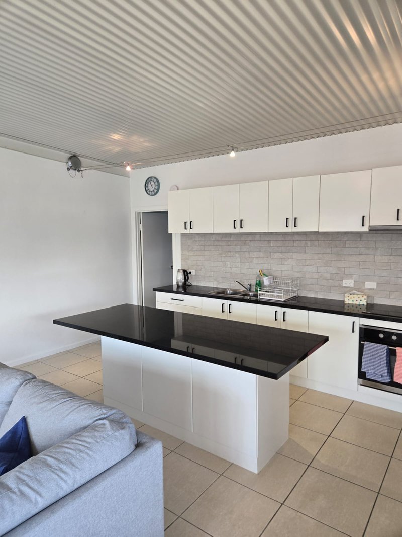 Photo - 1/24 Kangaroo Avenue, Bongaree QLD 4507 - Image 3