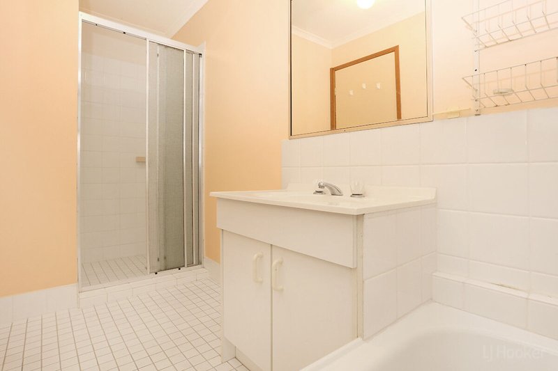 Photo - 1/24 Kangaroo Avenue, Coombabah QLD 4216 - Image 11