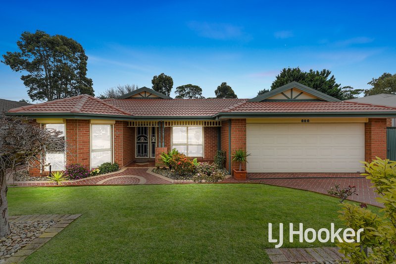 124 Lawless Drive, Cranbourne North VIC 3977