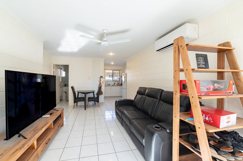 Photo - 1/24 Lorraine Court, Andergrove QLD 4740 - Image 2