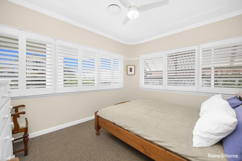 Photo - 124 Marks Point Road, Marks Point NSW 2280 - Image 14