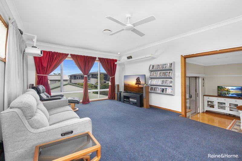 Photo - 124 Marks Point Road, Marks Point NSW 2280 - Image 17