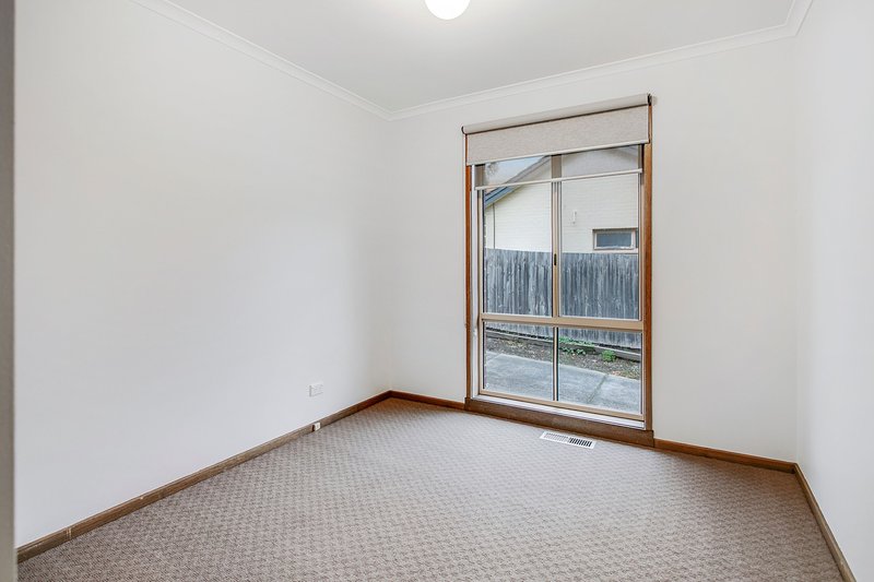 Photo - 1/24 Maxwell Court, Langwarrin VIC 3910 - Image 6