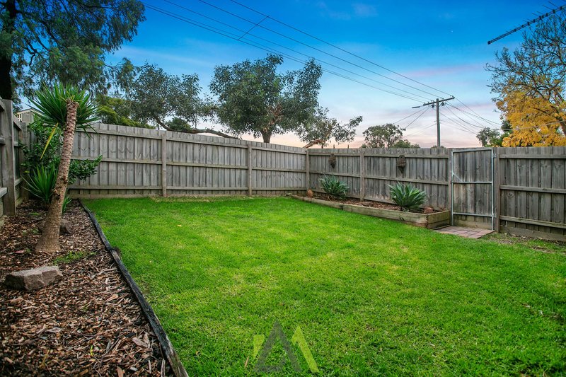 Photo - 1/24 Maxwell Court, Langwarrin VIC 3910 - Image 12