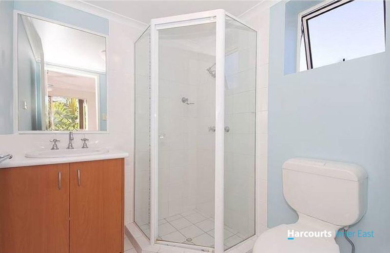 Photo - 1/24 Mclay Street, Coorparoo QLD 4151 - Image 8