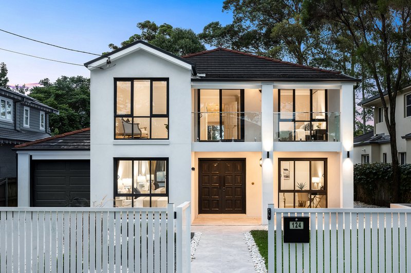 124 Middle Harbour Road, East Lindfield NSW 2070