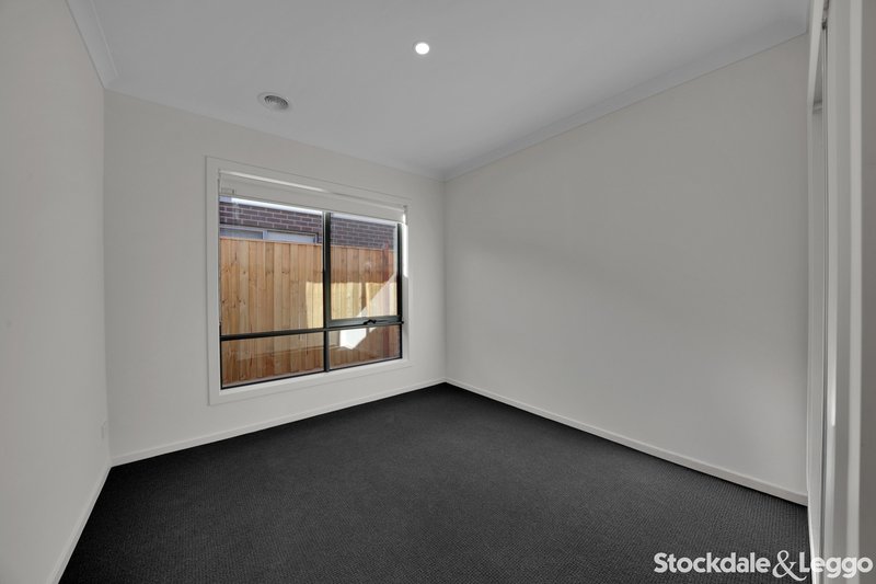 Photo - 124 Monakeeba Boulevard, Woodstock VIC 3751 - Image 5