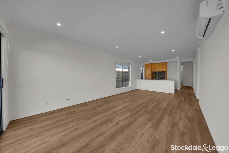 Photo - 124 Monakeeba Boulevard, Woodstock VIC 3751 - Image 10