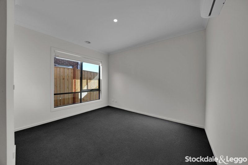 Photo - 124 Monakeeba Boulevard, Woodstock VIC 3751 - Image 11