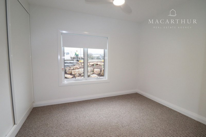 Photo - 1/24 Monash Crescent, Mount Austin NSW 2650 - Image 6
