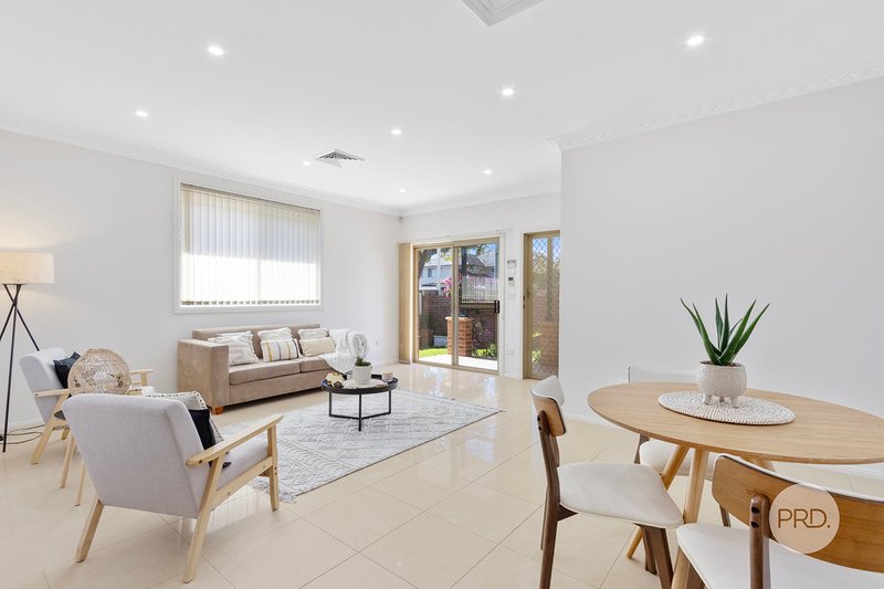 Photo - 1/24 Myall Street, Oatley NSW 2223 - Image 4