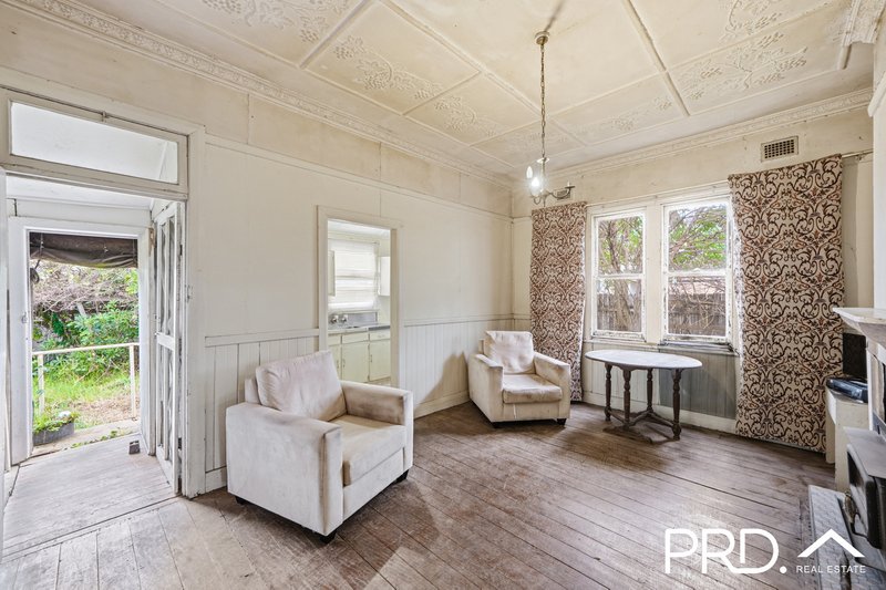 Photo - 124 Old Kent Road, Mount Lewis NSW 2190 - Image 3
