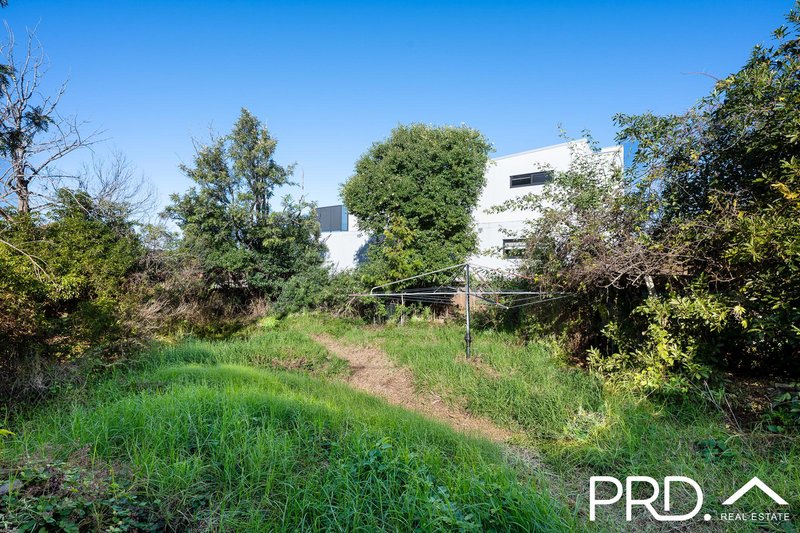 Photo - 124 Old Kent Road, Mount Lewis NSW 2190 - Image 8