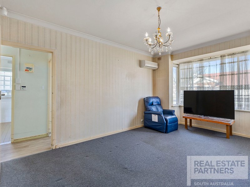 Photo - 1/24 Panmure Place, Woodville North SA 5012 - Image 3