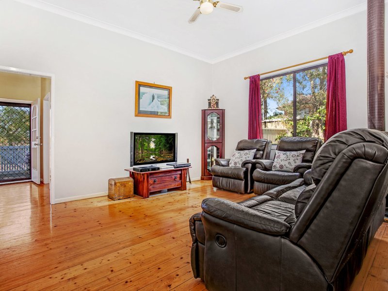 Photo - 124 Parkes Street, Helensburgh NSW 2508 - Image 3