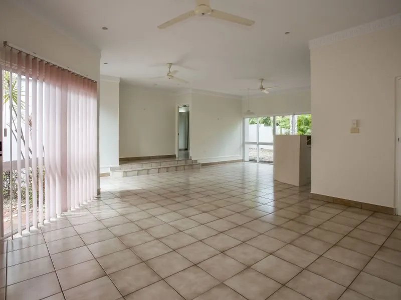 Photo - 1/24 Petersen , Trinity Beach QLD 4879 - Image 4