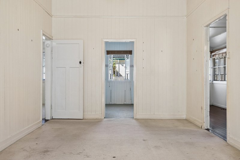 Photo - 124 Queenstown Avenue, Boondall QLD 4034 - Image 9