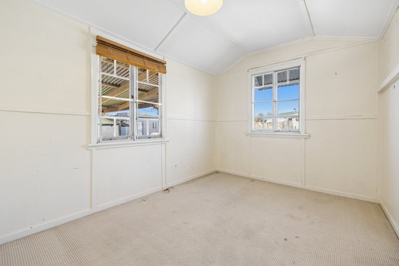 Photo - 124 Queenstown Avenue, Boondall QLD 4034 - Image 11