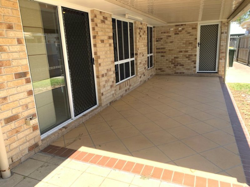 Photo - 1/24 Richard Street, Boyne Island QLD 4680 - Image 8